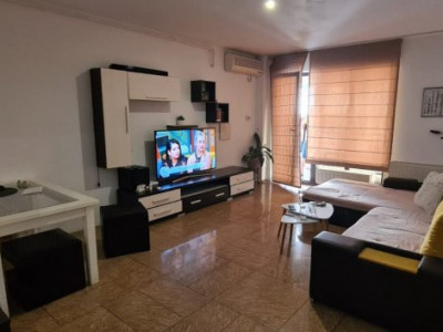 Apartament 2 camere decomandat Vega Mamaia