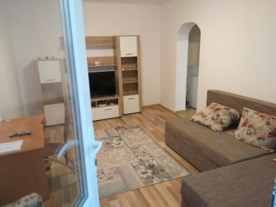 SPITALUL JUDETEAN - Apartament cochet si calduros ,la parter !