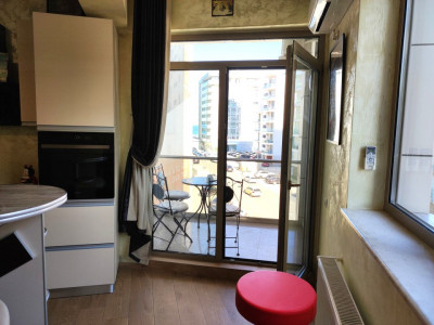  HOTEL OPERA -5th Avenue studio cochet, cu vedere la mare !