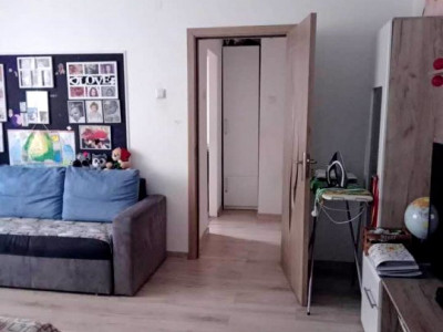 Zona FAR/OMV - Apartament 2 camere, et.: 2/4