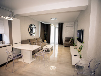 MAMAIA NORD HOTEL OPERA - 2 Camere de lux ,linga plaja !