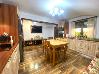 Valu lui Traian - Casă P+M  5 camere zona Penny